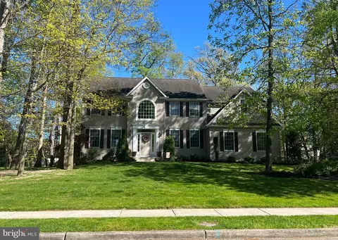 26 Eton Dr, Sewell, NJ 08080