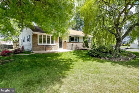 210 Ford, West Deptford, NJ 08096
