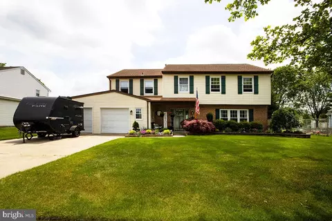 27 Appletree Ln, Sewell, NJ 08080
