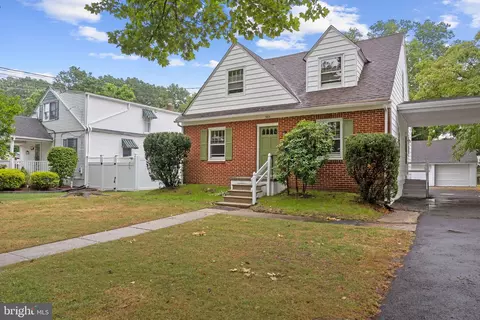 553 E Holly Ave, Pitman, NJ 08071