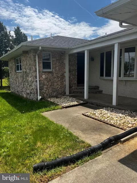 366 Ganttown Rd, Sewell, NJ 08080