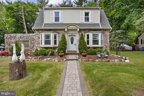 657 Glassboro Rd, Woodbury Heights, NJ 08097
