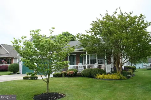 Exterior - 447 Country Way, Mickleton, NJ 08056 photo 2 of 4