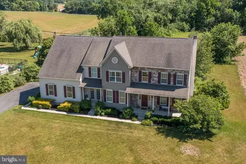 300 Katie Ct, Mickleton, NJ 08056 photo 2