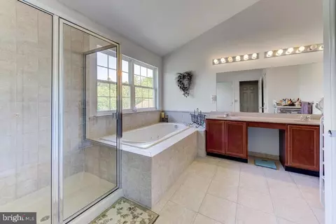 300 Katie Ct, Mickleton, NJ 08056 photo 32