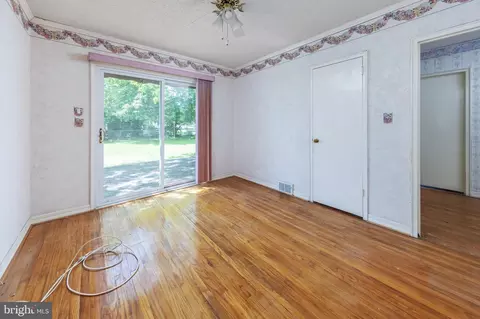 Bedroom - 421 Wayne Ave, Pitman, NJ 08071 photo 3 of 4