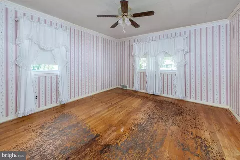 Bedroom - 421 Wayne Ave, Pitman, NJ 08071 photo 1 of 4