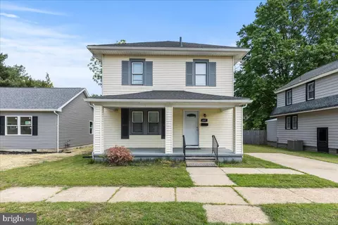 437 Sheridan Ave, Paulsboro, NJ 08066