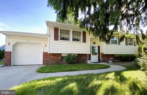 132 Oxford Pl, Williamstown, NJ 08094