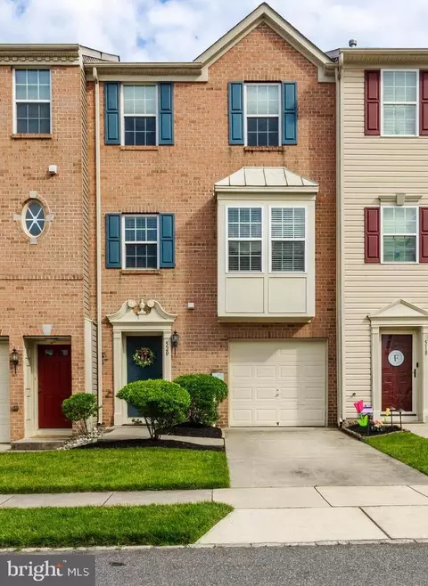 520 Boxwood Ln, Woodbury, NJ 08096
