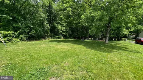 2702 County House Rd, Woodbury, NJ 08096