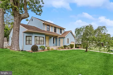 5 Lanark Rd, Turnersville, NJ 08012