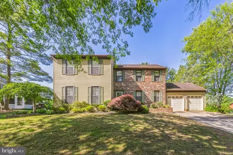 113 Red Stone Rdg, Woodbury, NJ 08096