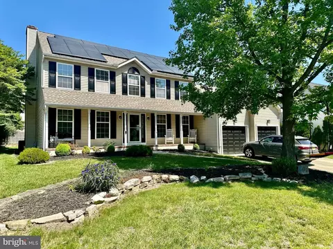40 Autumn Ridge Dr, Glassboro, NJ 08028