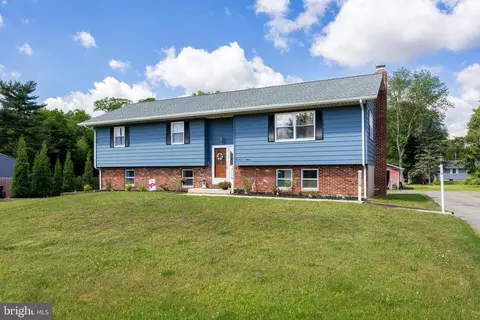 211 E Cohawkin Rd, Clarksboro, NJ 08020