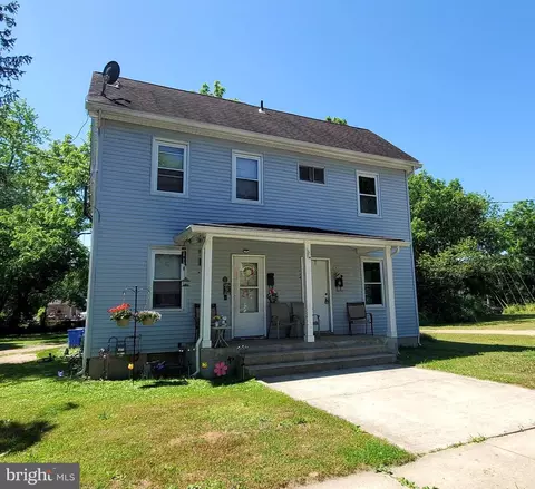 132 W Howard St, Clayton, NJ 08312