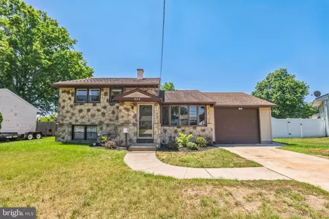 424 College Blvd, Wenonah, NJ 08090