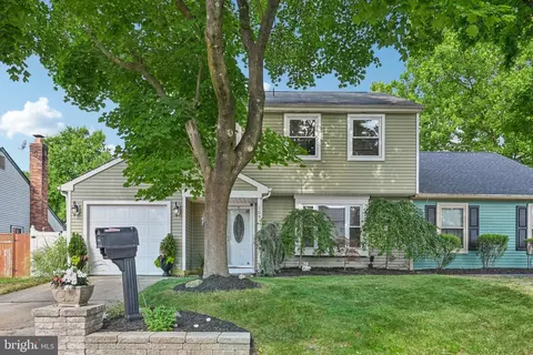 105 Fernshire Ct, Wenonah, NJ 08090