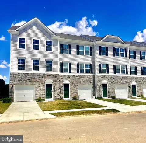 252 Macoun Way, Glassboro, NJ 08028