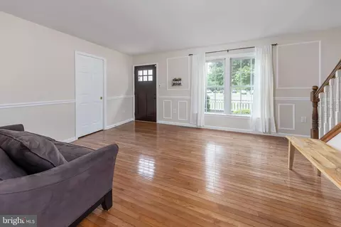 Entry Way - 48 Democrat Rd, Mickleton, NJ 08056 photo 1 of 4