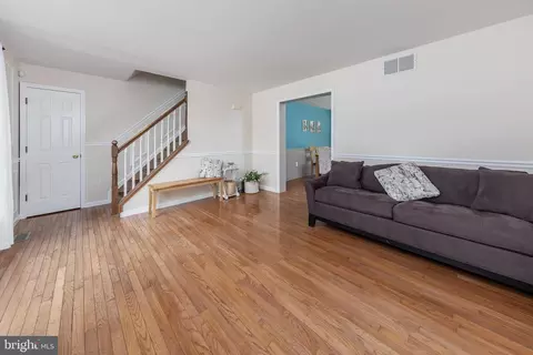 Entry Way - 48 Democrat Rd, Mickleton, NJ 08056 photo 2 of 4