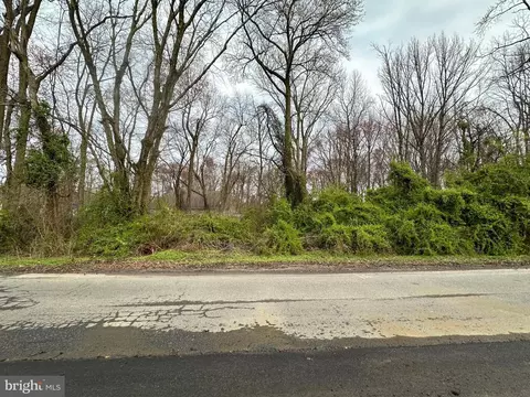 53 Cape May Ave, Woodbury, NJ 08096