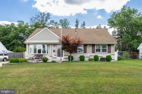 570 Princeton Blvd, Wenonah, NJ 08090