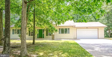 1437 12th Ave, Williamstown, NJ 08094