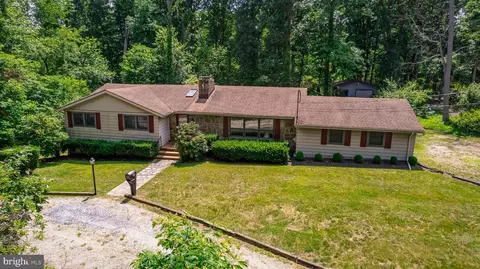 211 Cedar Rd, Mullica Hill, NJ 08062
