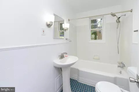 Bath - 827 Lincoln Ave, Pitman, NJ 08071 photo 1 of 1