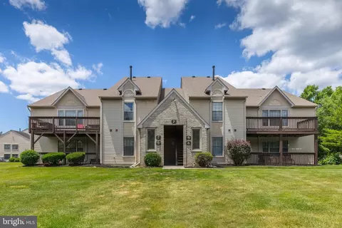 6 Neville Ct, Sewell, NJ 08080