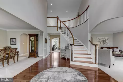 Entry Way - 811 Castleton Dr, Mickleton, NJ 08056 photo 1 of 7