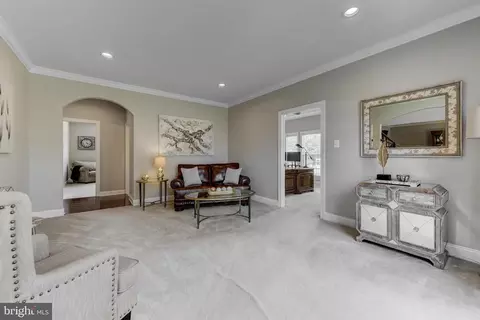 Entry Way - 811 Castleton Dr, Mickleton, NJ 08056 photo 3 of 7
