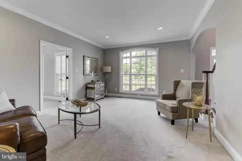 Living - 811 Castleton Dr, Mickleton, NJ 08056 photo 1 of 3