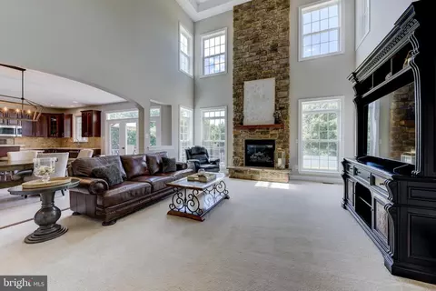 Living - 811 Castleton Dr, Mickleton, NJ 08056 photo 3 of 3