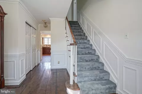 Entry Way - 509 Sharp Dr, Mickleton, NJ 08056 photo 3 of 3