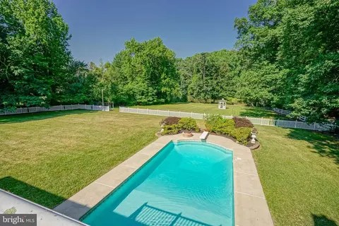 Exterior - 509 Sharp Dr, Mickleton, NJ 08056 photo 9 of 13