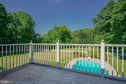 Exterior - 509 Sharp Dr, Mickleton, NJ 08056 photo 6 of 13