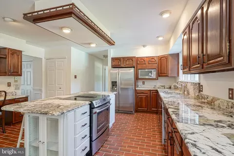 Kitchen - 509 Sharp Dr, Mickleton, NJ 08056 photo 1 of 5