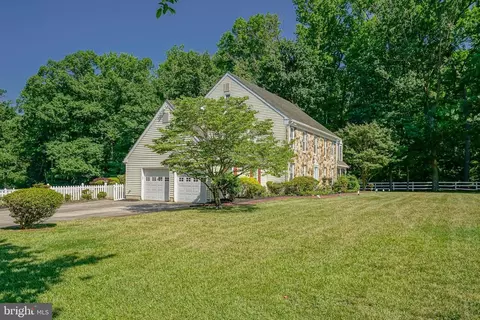Exterior - 509 Sharp Dr, Mickleton, NJ 08056 photo 2 of 13