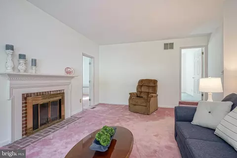 Living - 509 Sharp Dr, Mickleton, NJ 08056 photo 4 of 6