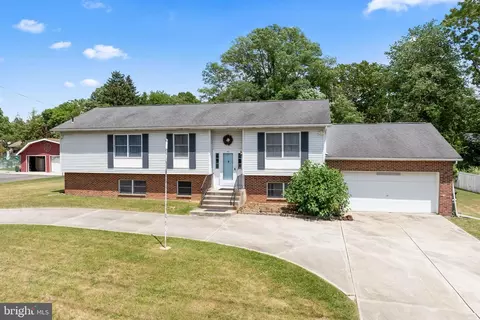 42 Lee Ave, Deptford, NJ 08096