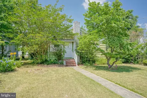 222 Evergreen Ave, Mantua, NJ 08051