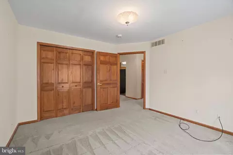 Bedroom - 400 Village Ct, Mickleton, NJ 08056 photo 3 of 6