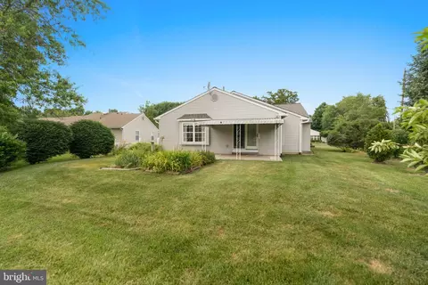 Exterior - 400 Village Ct, Mickleton, NJ 08056 photo 6 of 6