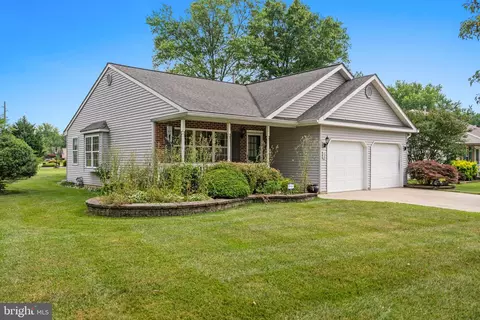400 Village Ct, Mickleton, NJ 08056