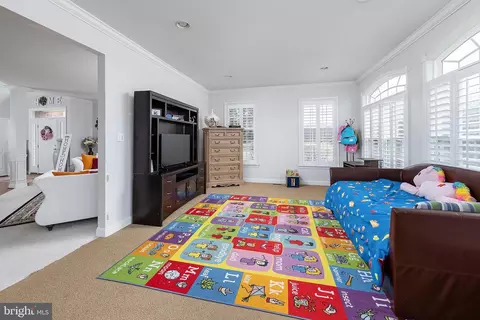 Entry Way - 8 Curtmantle Rd, Mickleton, NJ 08056 photo 2 of 5