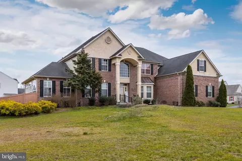 Exterior - 8 Curtmantle Rd, Mickleton, NJ 08056 photo 6 of 7