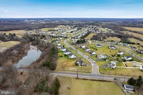View/Area - 8 Curtmantle Rd, Mickleton, NJ 08056 photo 4 of 7