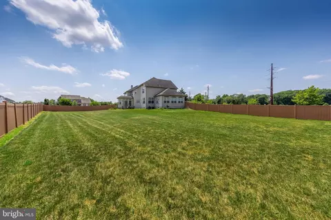 Exterior - 8 Curtmantle Rd, Mickleton, NJ 08056 photo 5 of 7
